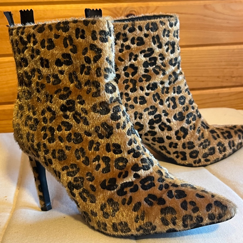 JIMISHOW- Faux Fur Leopard Print Women's Ankle Boots Size 6.5